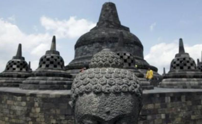 10 Candi Terbesar di Dunia, dari Angkor Wat sampai Borobudur