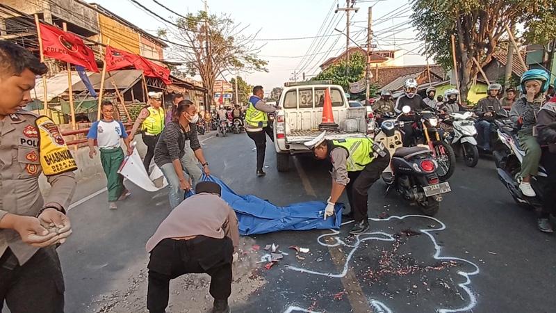 Kecelakaan Hari Ini di Jalur Pantura Kaliwungu Kendal, Karyawati Tewas Terlindas Mobil