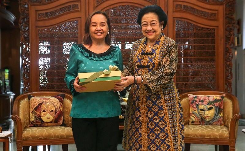 Momen Megawati Bertemu Mantan Presiden Filipina Gloria Macapagal Arroyo di Teuku Umar