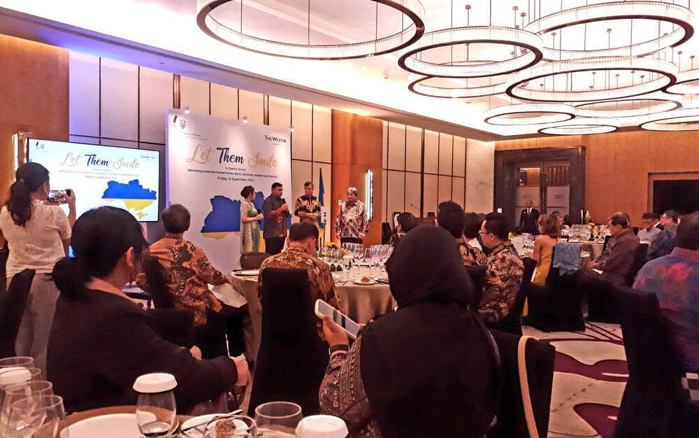 Bantu Anak Ukraina Tersenyum Lagi, Dubes Hamianin Galang Dana lewat Makan Malam Amal di The Westin Jakarta