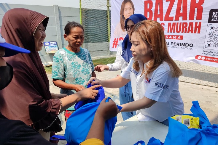 Gelar Bazar Tebus Murah, Bacaleg Partai Perindo Yolanda: untuk Ringankan Beban Masyarakat