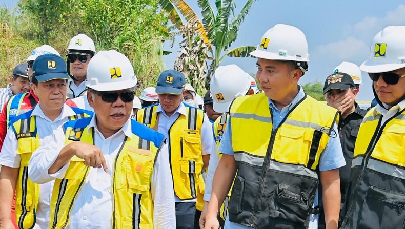 Bey Machmudin Tinjau Pembangunan Infrastruktur di Bogor: Pemerintah Hadir untuk Masyarakat