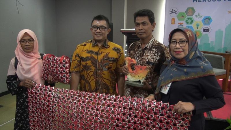 Daur Ulang Bungkus Jadi Kerajinan Bernilai Jual, Warga Kraton Juarai Inovasi Pengurangan Sampah