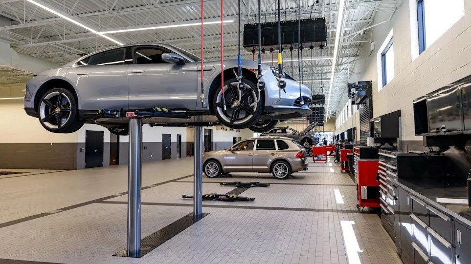 Pengguna Mobil Listrik Bakal Kesulitan Cari Bengkel Non Resmi, Ini Penyebabnya