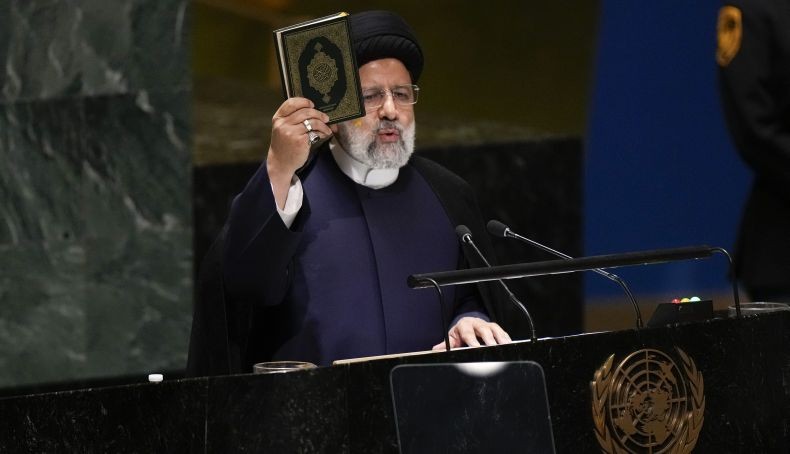 Militer Iran Tepis Laporan Media soal Penyebab Kecelakaan Helikopter Presiden Raisi