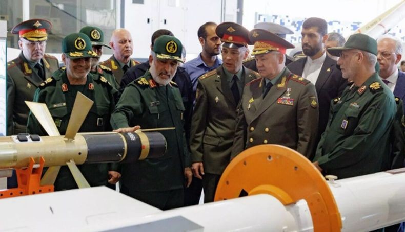 Iran Pamer Rudal Canggih ke Menhan Rusia, Ada yang Tembak Jatuh Drone Mata-Mata AS