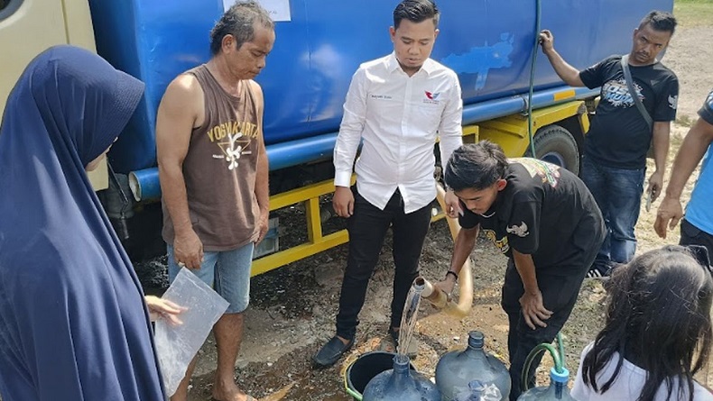 Salurkan Air Bersih ke Warga Cilebut Bogor, Bacaleg Partai Perindo: Kami Langsung Bergerak