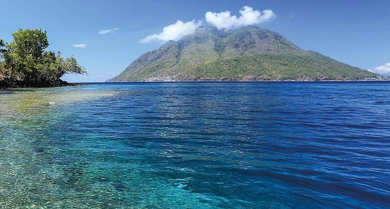 Kampung Unik di Ternate, di Desa Kecilnya Bisa Lihat Pantai Hitam dengan Air Sejernih Kaca