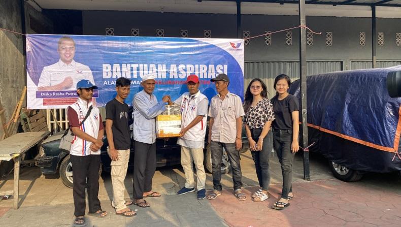 Bacaleg Partai Perindo Diska Resha Bagikan CCTV Cegah Kejahatan di Pejaten Timur