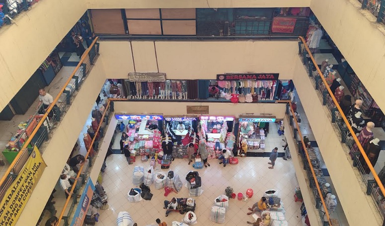 Tak Hanya Pasar Tanah Abang, Pasar Cipulir Juga Sepi Pembeli 