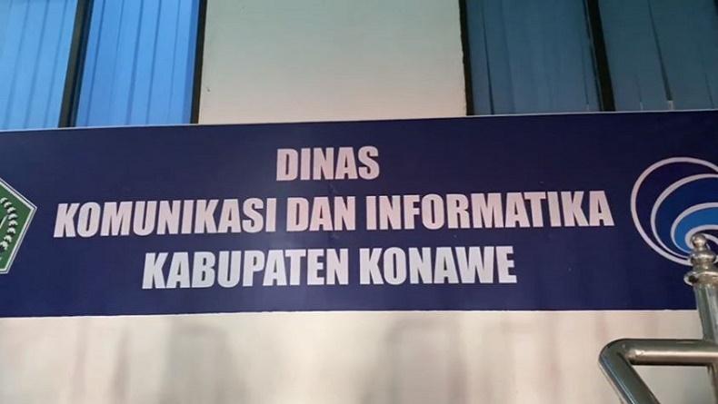Viral ODGJ Telanjang Bulat Masuk Kantor Kominfo Konawe, Sempat Selfie Pakai Topi