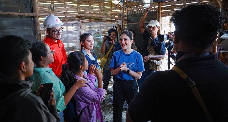Angela Tanoesoedibjo Ajak Mahasiswa Praktik Langsung Syuting Reality Show Bedah Rumah