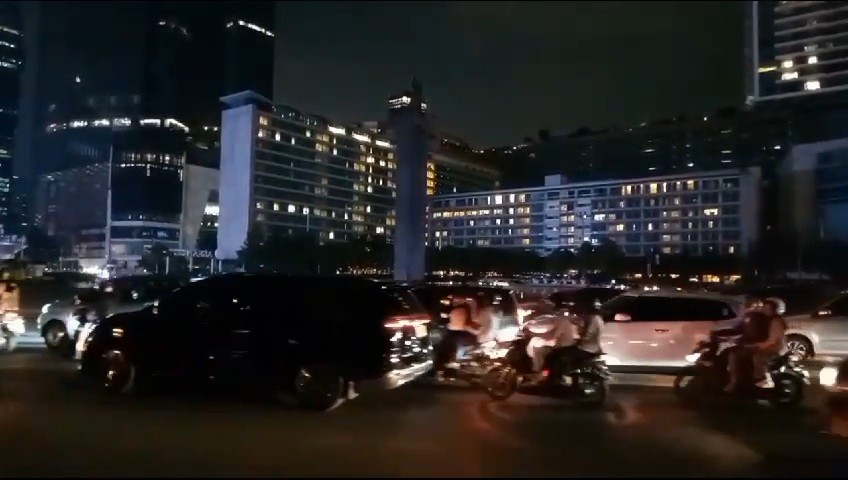 Hari Ozon Sedunia, Pemadaman Listrik Bundaran HI selama 1 Jam Diapresiasi Warga