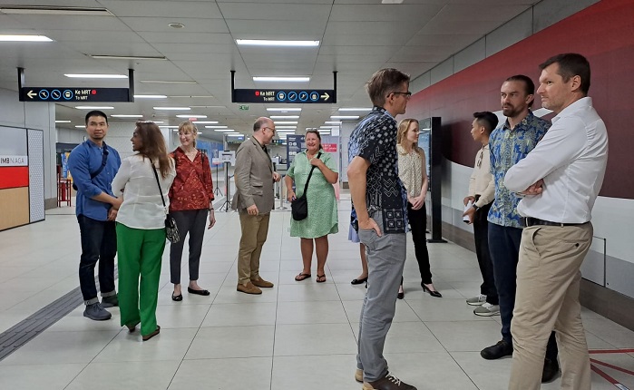 Sejumlah Dubes Eropa Jajal MRT Jakarta, Ada Apa?