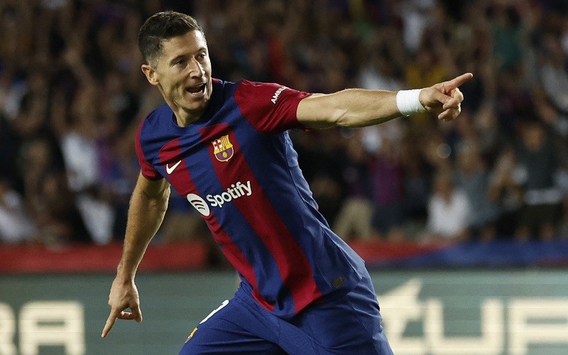 Robert Lewandowski Semprot Lamine Yamal saat Barcelona Bungkam Alaves, Ada Masalah Apa?