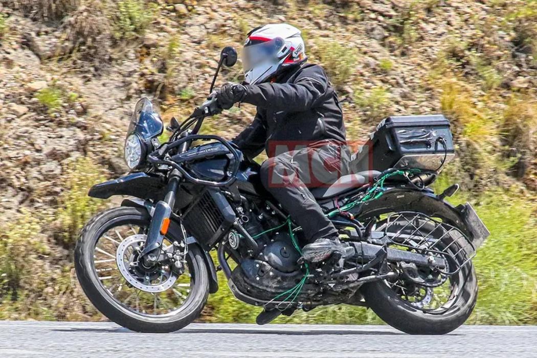 Bocoran Royal Enfield Himalayan 452, Ukuran Lebih Besar dan Pakai Mesin Baru