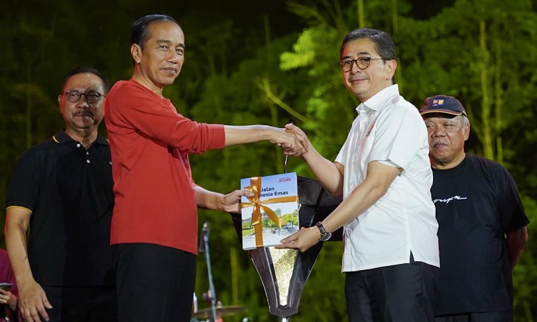 Kadin Indonesia Serahkan Peta Jalan Indonesia Emas 2045 ke Presiden Jokowi, Ini Isinya