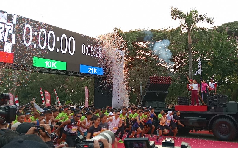 Panglima TNI dan Kapolri Buka Lomba Lari HUT ke-78 TNI di Monas