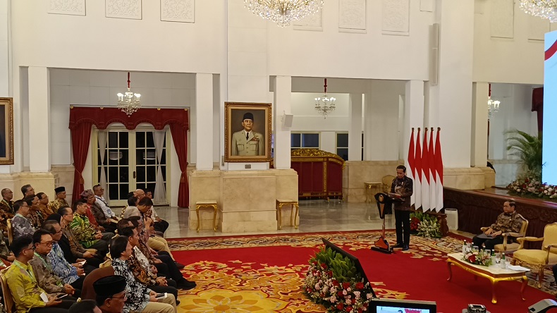 Jokowi Minta Wartawan Tak Buat Berita yang Sekadar Viral dan Sensasional Belaka