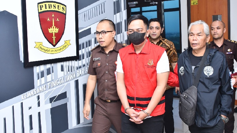 Kejati Jabar Tahan Tersangka Korupsi KUR Fiktif Bank Pemerintah Cabang Ciamis