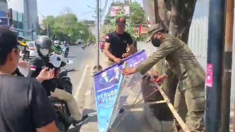 6.369 Alat Peraga Sosialisasi Langgar Aturan Ditertibkan Satpol PP Kota Bandung