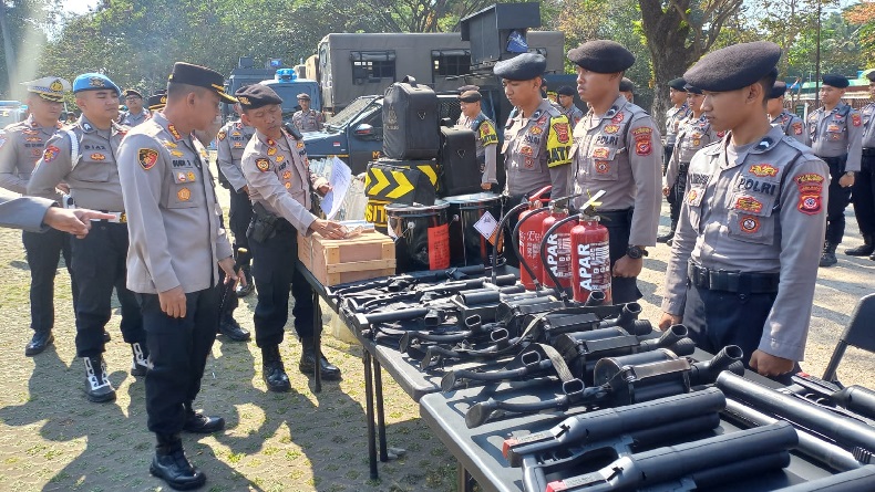 Pra Operasi Mantap Brata 2023, Kapolrestabes Bandung Cek Peralatan dan Kesiapan Personel