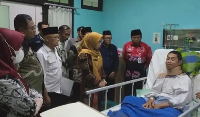 Kondisi Terkini Guru Dibacok Siswa saat Dirawat di RS Kariadi, Sudah Lancar Diajak Ngobrol
