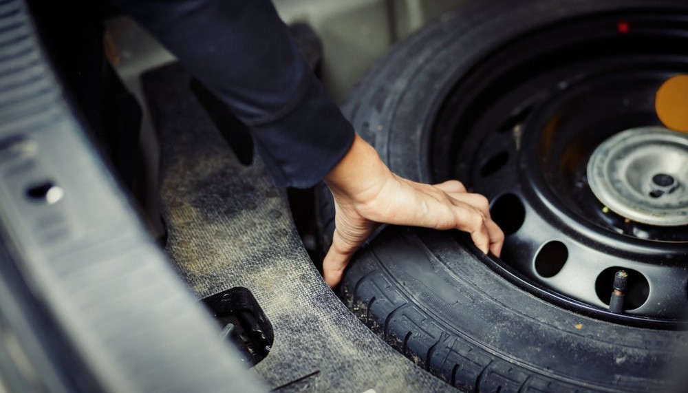 Tips Merawat Ban Serep Mobil, Jangan Sampai Kehilangan Angin!