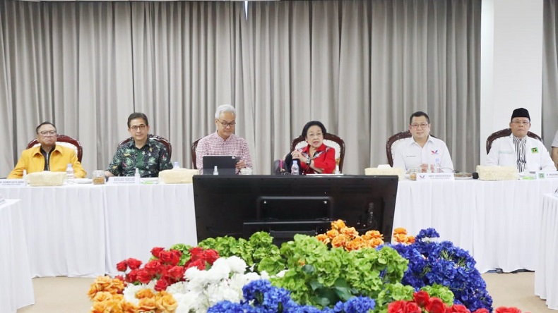 Kesan Arsjad Rasjid usai Duduk Bersebelahan dengan Ganjar di Rapat TPN: Saya Lihat Humble