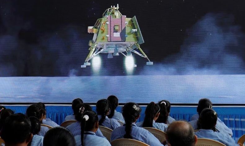 Nah, Ilmuwan China Sebut Pesawat Luar Angkasa India Tak Mendarat di Kutub Selatan Bulan
