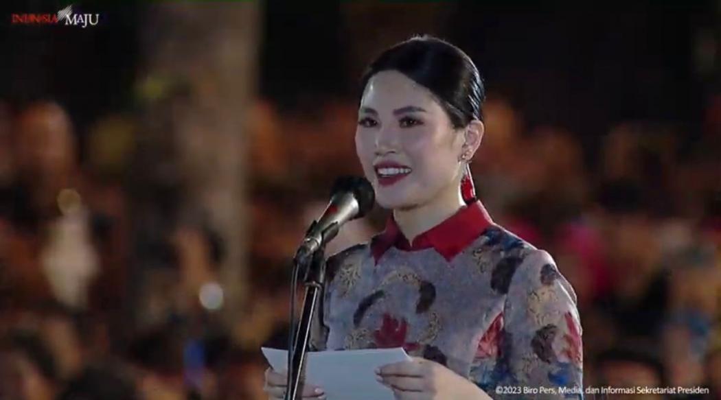 Wamenparekraf Angela Tanoesoedibjo Buka Pergelaran Istana Berbatik 