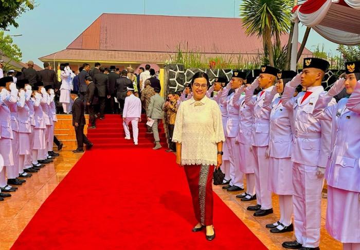 Momen Sri Mulyani Ikuti Upacara Hari Kesaktian Pancasila di Lubang Buaya