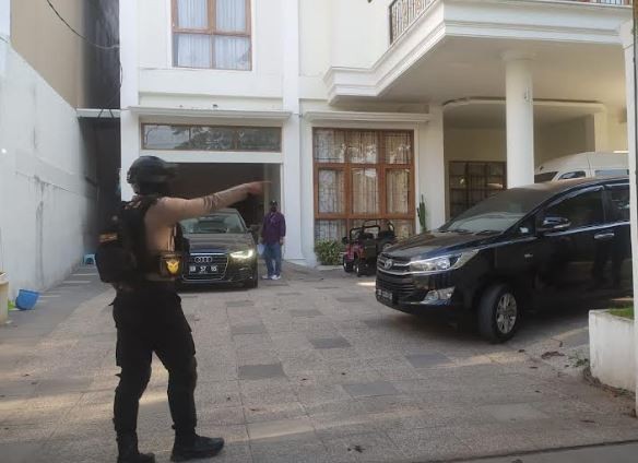 Kesaksian Warga Sekitar Rumah Mentan Syahrul Yasin Limpo di Makassar yang Digeledah KPK