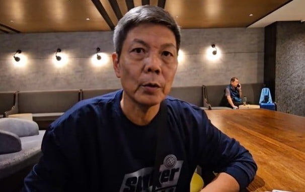 Jadi Buronan Pemerintah China, Aktivis Ini Pilih Berlindung di Bandara Taiwan