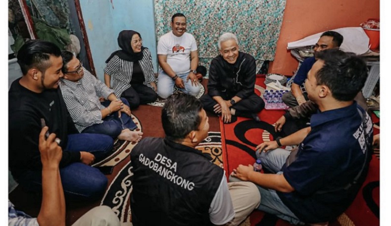 Ganjar Pranowo Silaturahmi ke Rumah Buruh di Bandung Barat, Bahas Hak dan Kesejahteraan