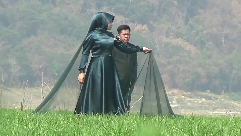 Calon Pengantin di Purwakarta Manfaatkan Waduk Jatiluhur Kering untuk Prewedding 