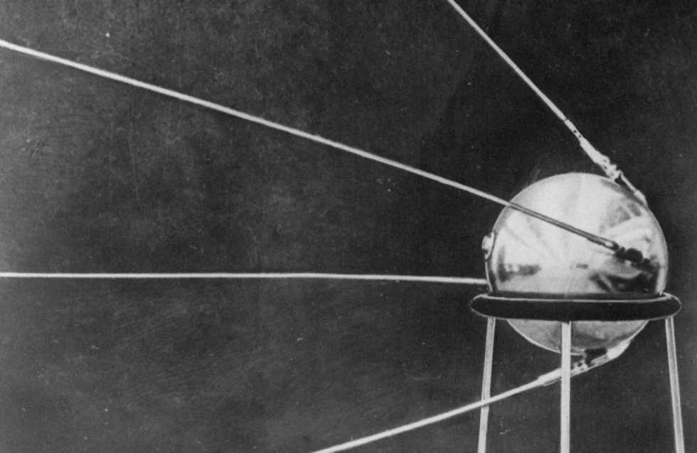 Peristiwa Sejarah Hari Ini 4 Oktober, Uni Soviet Luncurkan Satelit Pertama Buatan Manusia