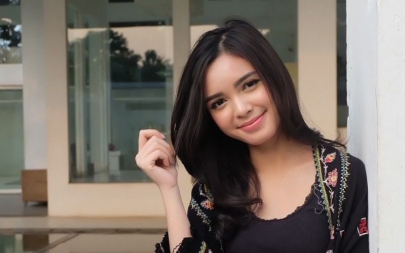 Profil Dan Biodata Claudia Andhara Artis Cantik Langganan Sinetron Populer