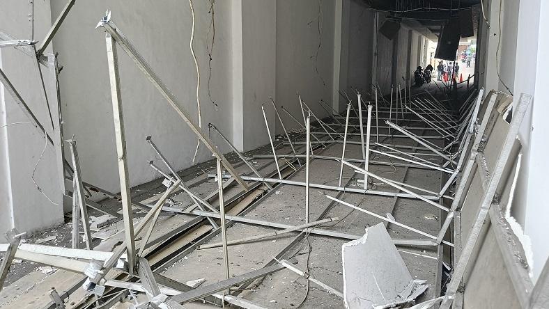 Plafon Lorong Balai Kota Bogor Ambruk, Kondisi Porak-poranda