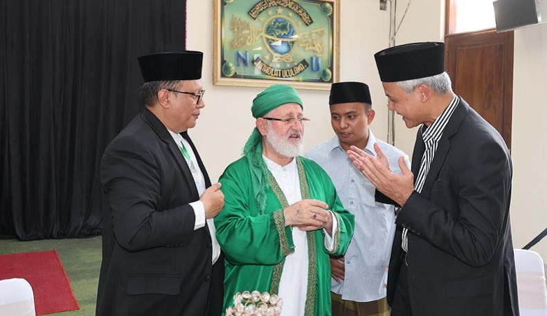 Ganjar Bertemu Cucu Syekh Abdul Qodir Jailani, Dapat Doa dan Amalan Khusus 