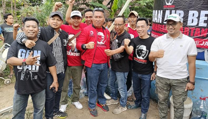 Relawan Ganjarian Spartan Salurkan Bantuan 40.000 Liter Air Bersih di Cibungbulang Bogor