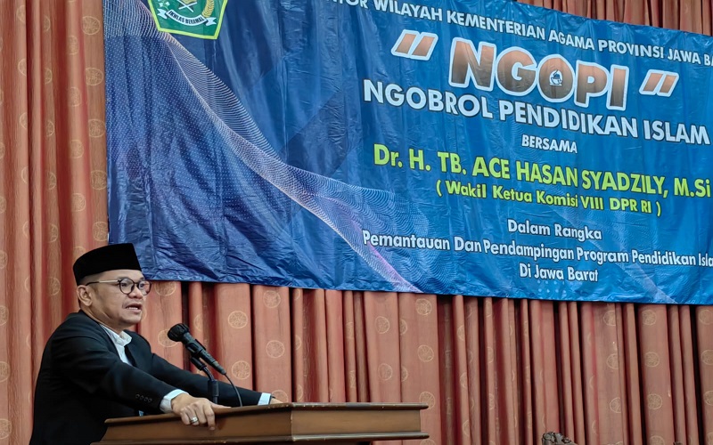Kang Ace Janji Sampaikan Aspirasi Guru Madrasah di Bandung soal Kesejahteraan