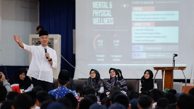 Di Ponpes Darussalam Ciamis, Ganjar Pranowo: Pendidikan Vokasi Penting bagi Santri