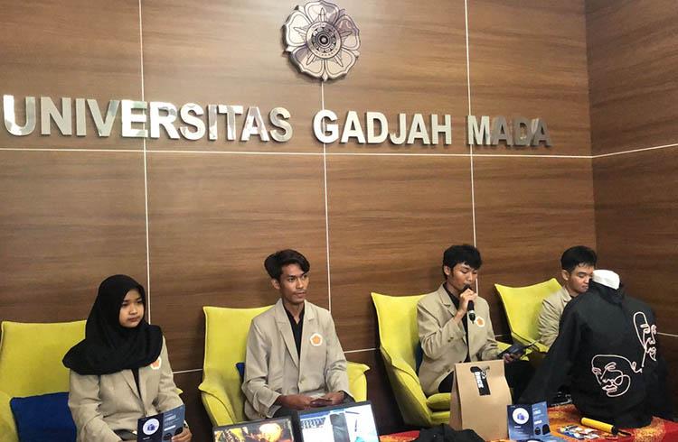 Keren, Mahasiswa UGM Ciptakan Jaket Keselamatan Pengendara Motor 