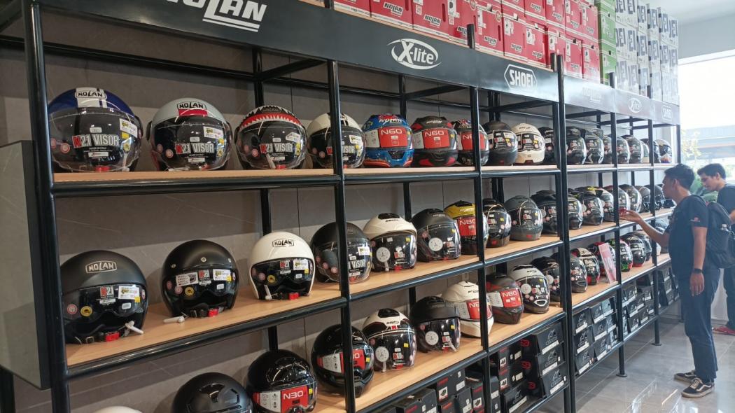 Bawa Helm dan Apparel Premium, Deride Buka Toko Baru untuk Penggemar Motor di Jakarta Utara
