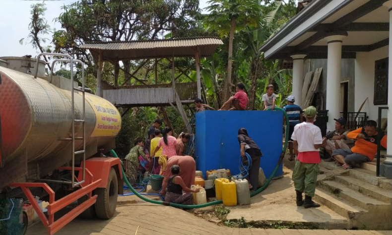 BPBD Malang Salurkan 2,1 Juta Liter Air Bersih ke 6 Desa Terdampak Kekeringan 