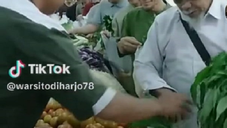 Viral Jemaah Masjid di Cengkareng Boleh Ambil Sayur Gratis Sepuasnya Ba'da Subuh
