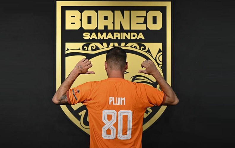 Dikontrak 1,5 Musim, Wiljan Pluim Ditarget Bawa Borneo FC Raih 2 Trofi