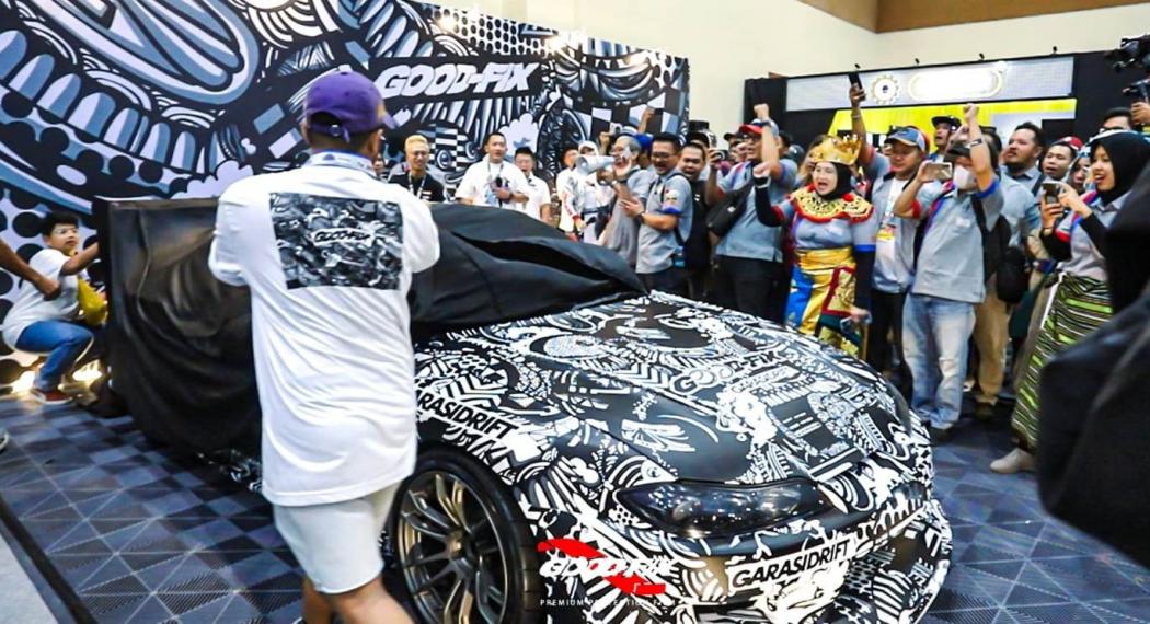 Dukung Tampilan Mobil Balap, Wrapping Sticker juga Makin Populer di Kalangan Penggiat Motorsport 
