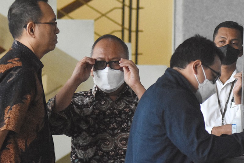 KPK Langsung Tahan Sekjen Kementan Kasdi Subagyono usai Ditetapkan Tersangka